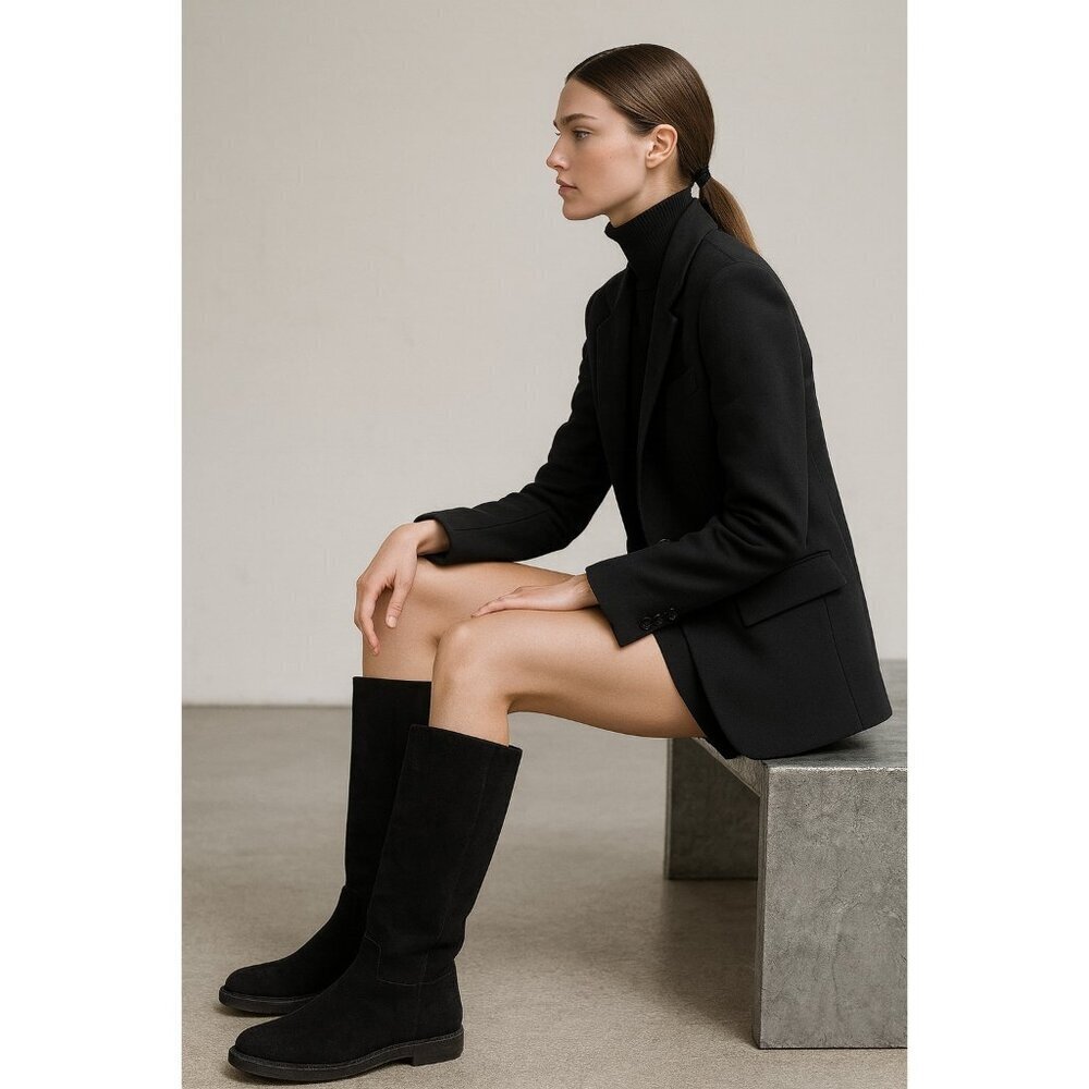 Gravati Black Suede Knee High Boots Vibram Gumlite Sole Classic Riding Style 9M